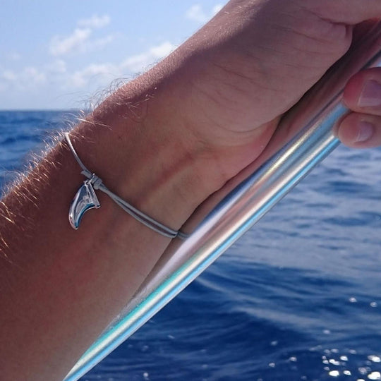 Silver+Surf Schmuck Surfboard Finne