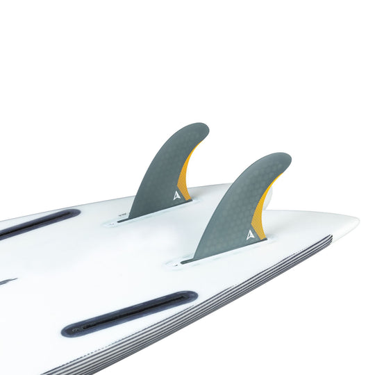 ROAM Quad Rear Fin Set one tab