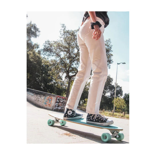 Flying Wheels Gun Skateboard 39 Praise Blau