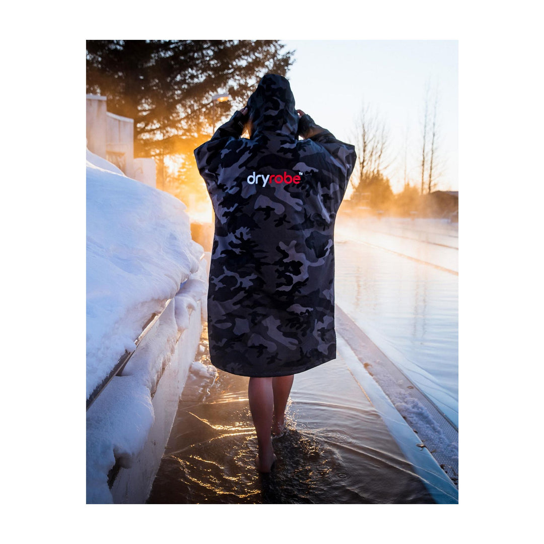 DRYROBE Advance Long Sleeve Schwarz Camo Adult