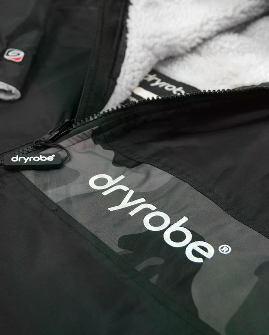DRYROBE Advance Short Sleeve Schwarz Rot L