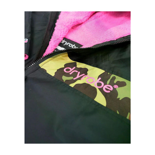 DRYROBE Advance Short Sleeve Black Pink Camo Adult