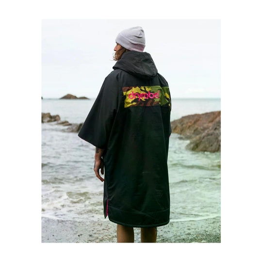 DRYROBE Advance Short Sleeve Black Pink Camo Adult