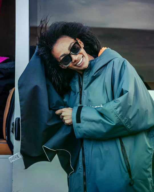 DRYROBE Mikrofaserhandtuch Schwarz 80x130cm